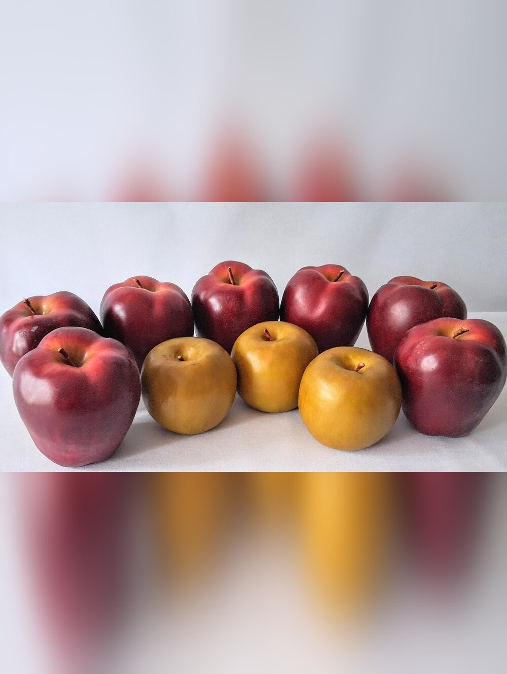 🍎🍏 Decorative Realistic Faux Apples - Red & Green